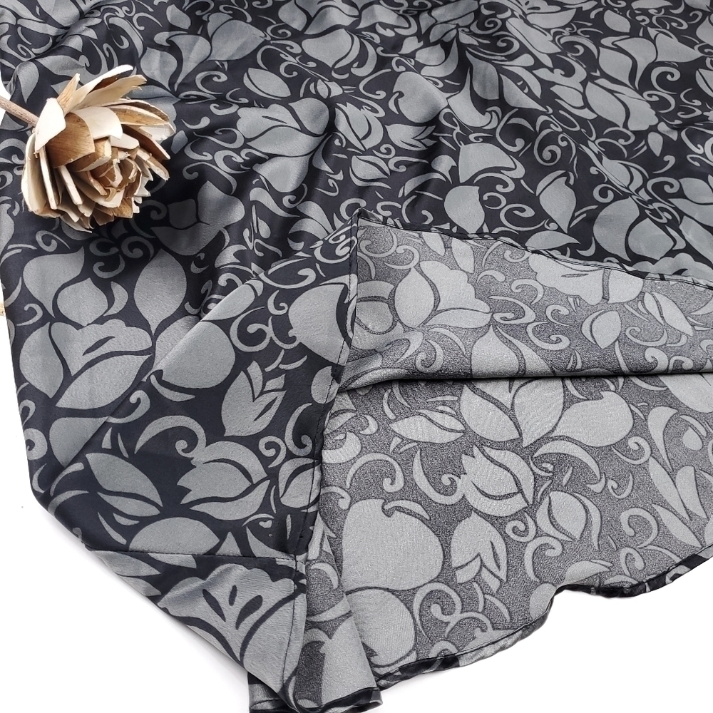 NY & Co Black Silver Satin Floral Skirt 8 - Picture 4 of 12